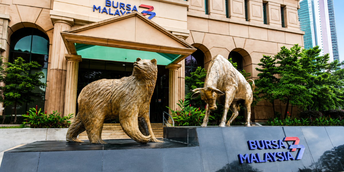 Malaysian Shares Fall as Trump Tariffs and Rising Oil Prices Weigh on Markets 1 Malaysian shares fall , Bursa Malaysia bear and bull statues