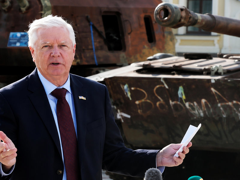 Senate Advances Lindsey Graham Sanctions Bill Targeting Russia