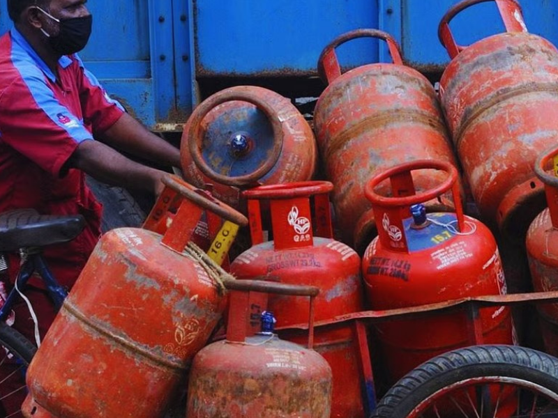 Commercial LPG Price Cut: 19kg Cylinder Prices Reduced by ₹209