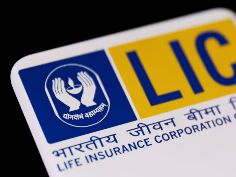 LIC India Stake Sale Raises Up to $3.3 Billion at 10% Discount