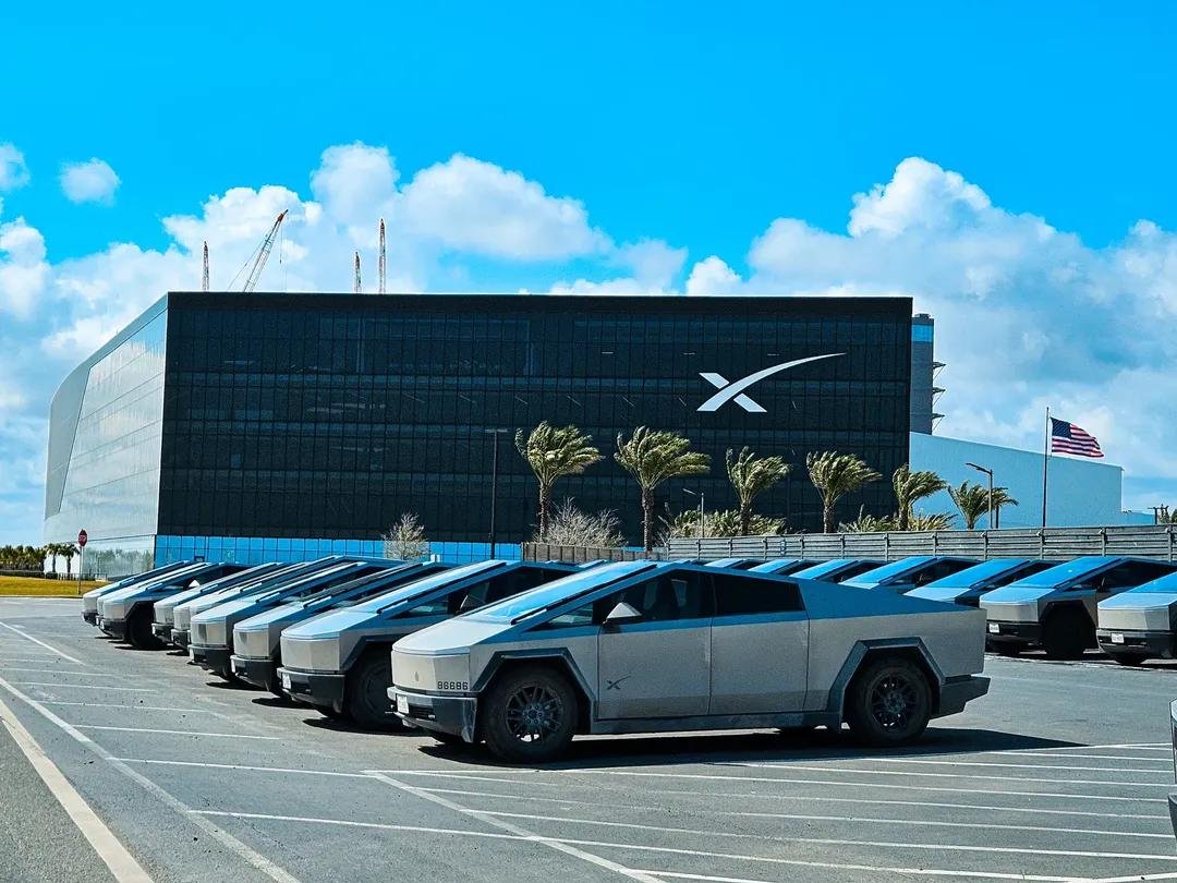 SpaceX Starlink Direct-to-Device headquarters Starbase